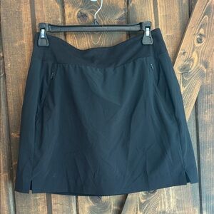 Athleta Black SOHO skirt with built in shorts